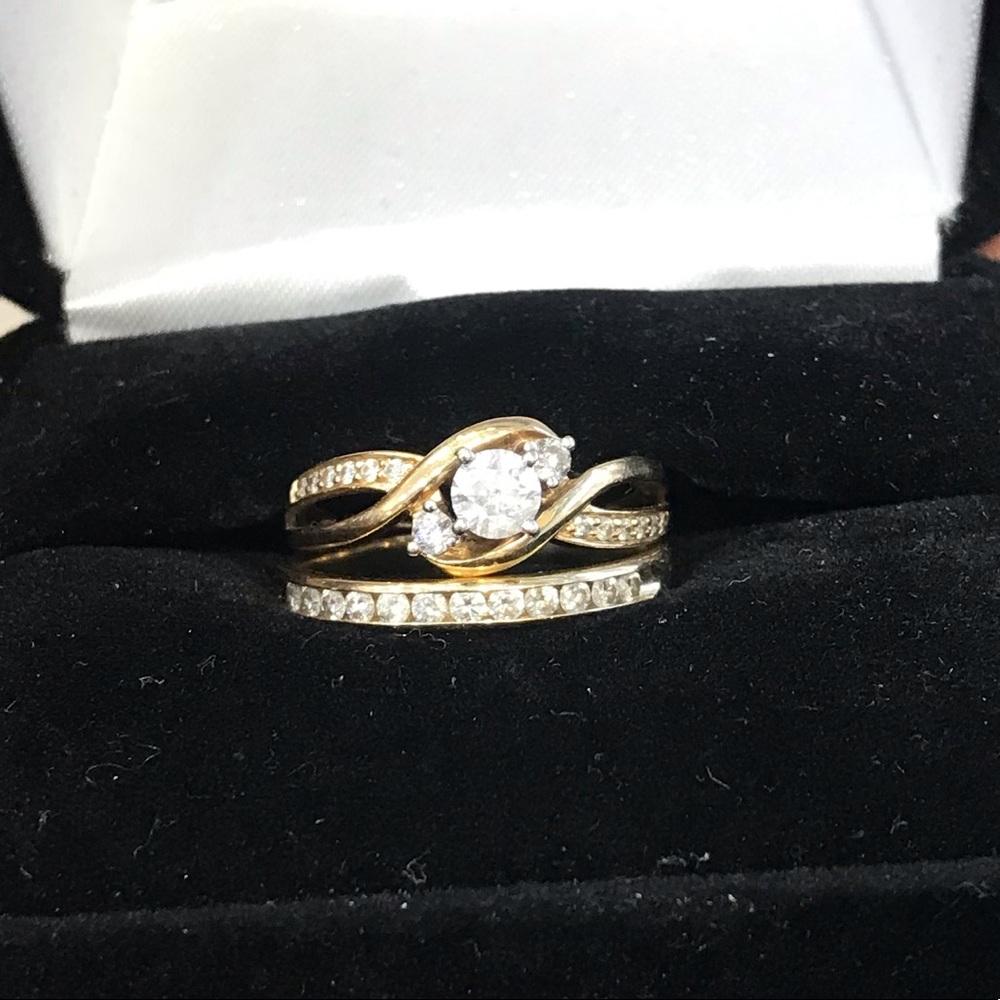 14kt gold 1ct diamond engagement ring/ with band